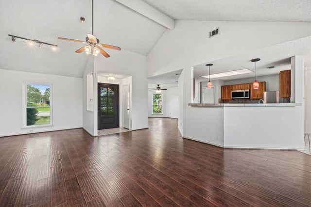 2008 Rochelle Lane, Carrollton, TX 75007