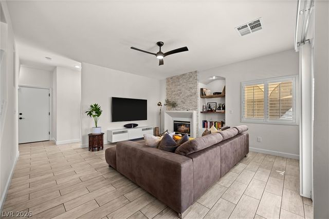 1421 Dragon Rock Drive, Henderson, NV 89052