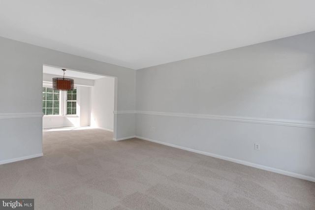 9802 FOX RUN DR, Clinton, MD 20735