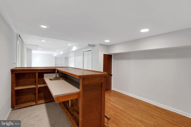 9802 FOX RUN DR, Clinton, MD 20735
