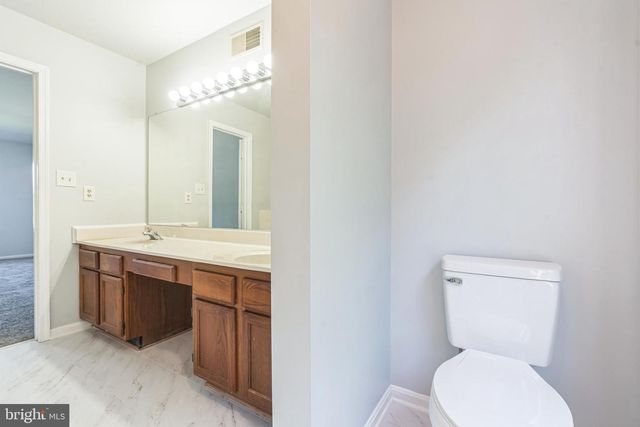 9802 FOX RUN DR, Clinton, MD 20735