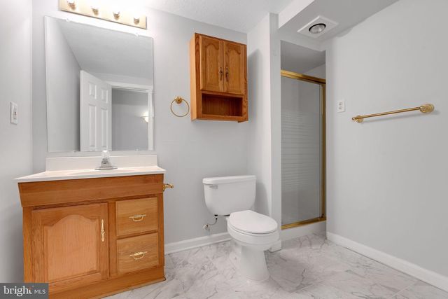 9802 FOX RUN DR, Clinton, MD 20735