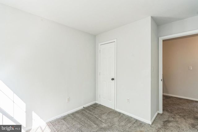 9802 FOX RUN DR, Clinton, MD 20735