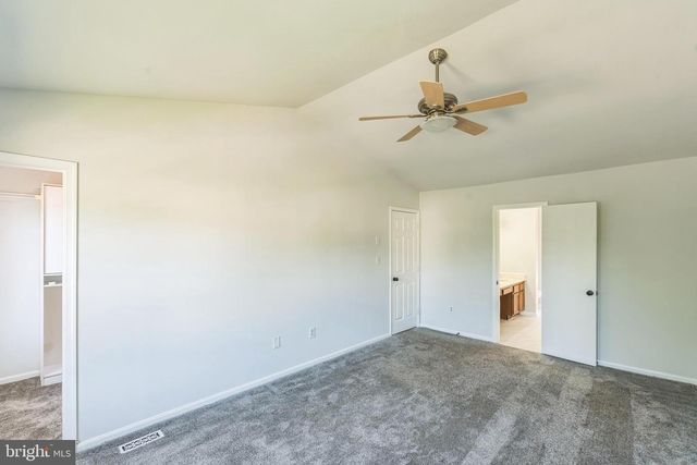 9802 FOX RUN DR, Clinton, MD 20735