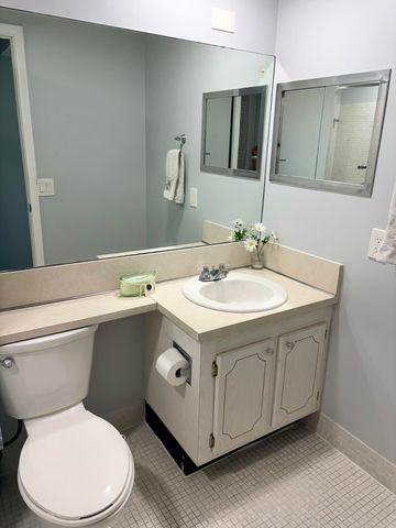 14 Easthampton A, West Palm Beach, FL 33417