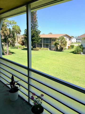 14 Easthampton A, West Palm Beach, FL 33417