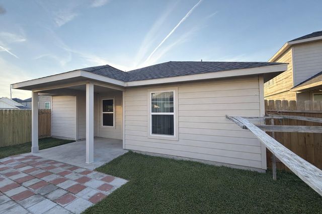 15515 Islandview Lane, Houston, TX 77053