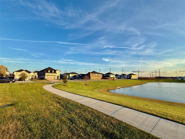 15515 Islandview Lane, Houston, TX 77053