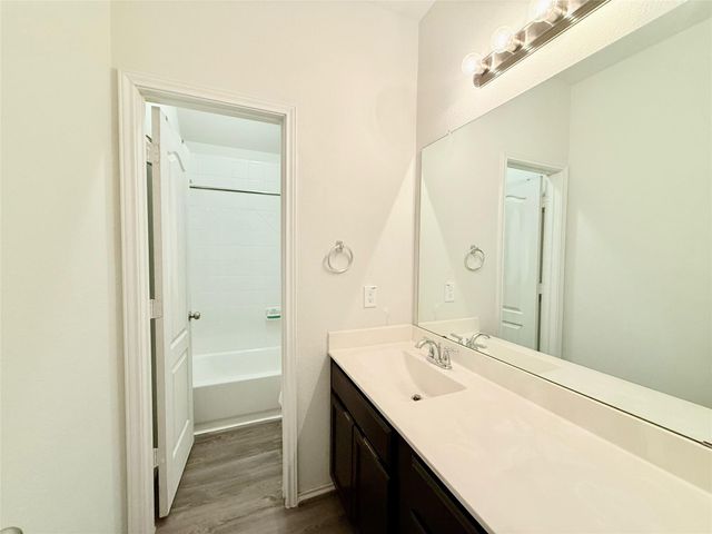 15515 Islandview Lane, Houston, TX 77053