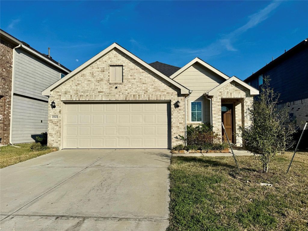 15515 Islandview Lane, Houston, TX 77053
