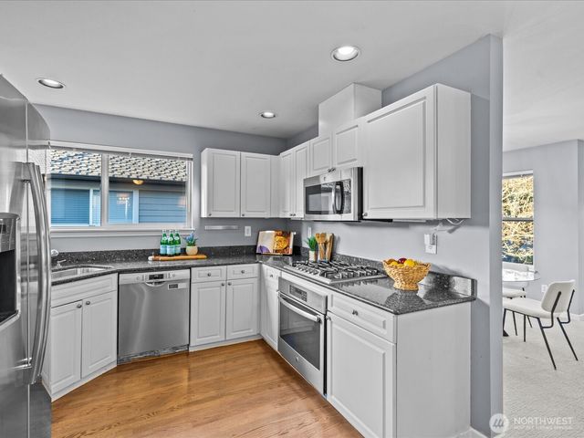 1404 NW 202nd Lane, Shoreline, WA 98177