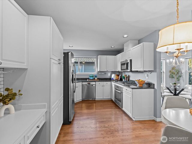 1404 NW 202nd Lane, Shoreline, WA 98177