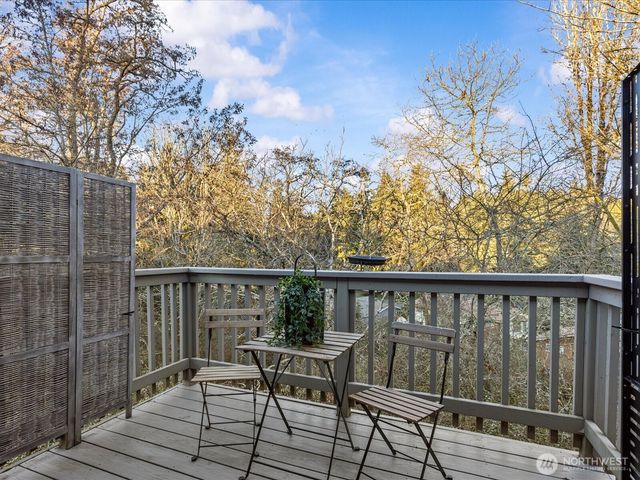 1404 NW 202nd Lane, Shoreline, WA 98177