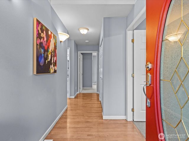 1404 NW 202nd Lane, Shoreline, WA 98177