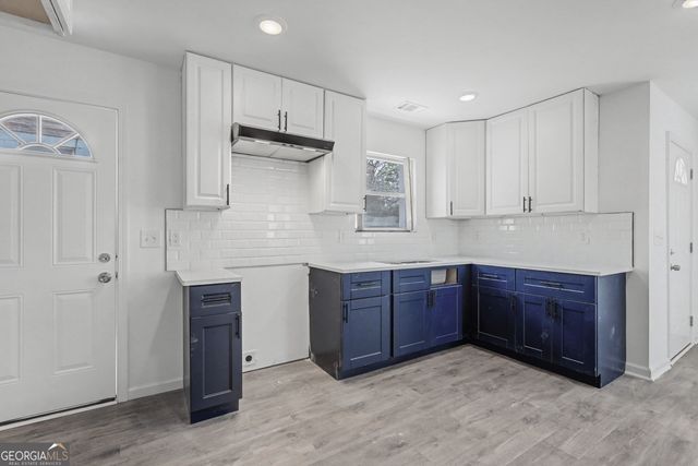 7 Jackson Street, Barnesville, GA 30204