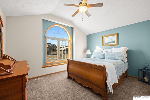 1908 Apollo Lane, Papillion, NE 68133