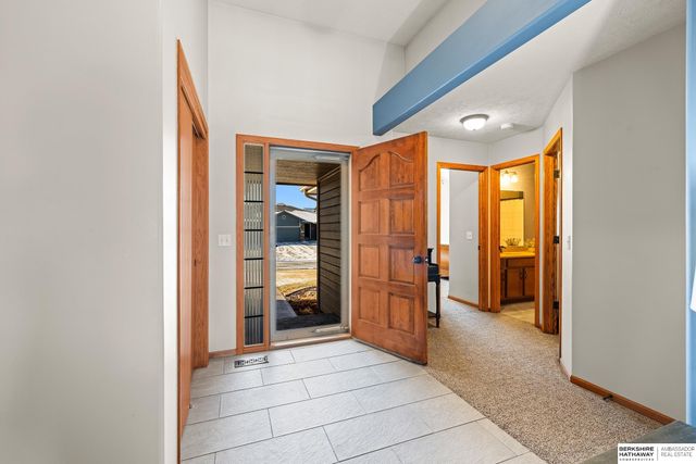 1908 Apollo Lane, Papillion, NE 68133