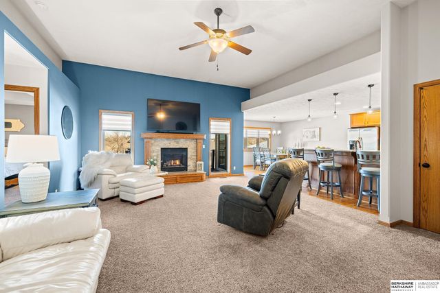 1908 Apollo Lane, Papillion, NE 68133