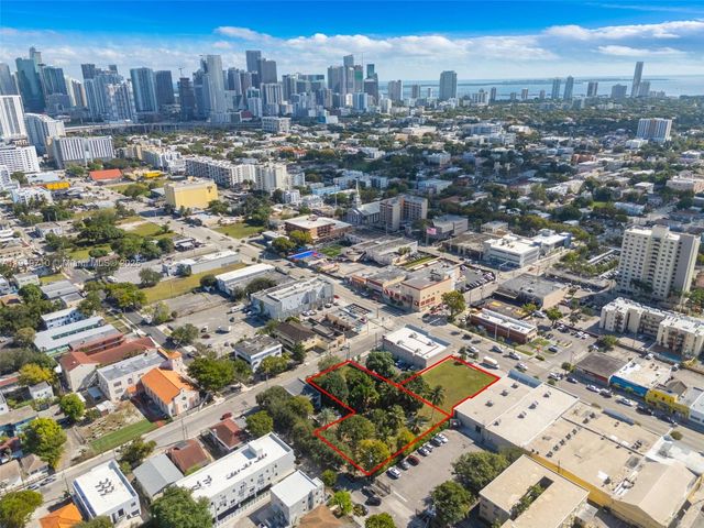 1025 W Flagler St, Miami, FL 33130