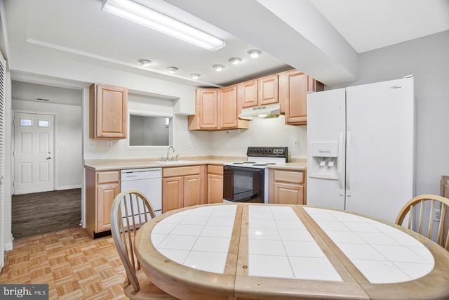 2322 HAWKS LANDING CT, Waldorf, MD 20601