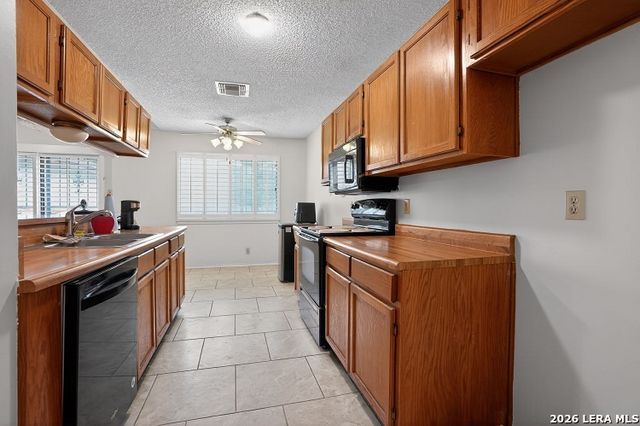 6202 RIDGE ARBOR ST, San Antonio, TX 78250