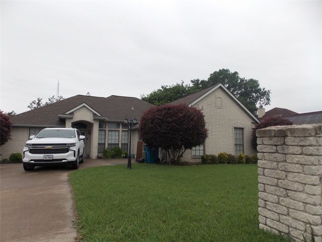 1425 Nottingham Drive, Kaufman, TX 75142