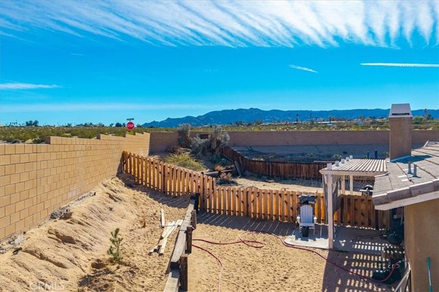 5279 Verenda Avenue, 29 Palms, CA 92277