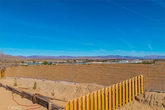 5279 Verenda Avenue, 29 Palms, CA 92277