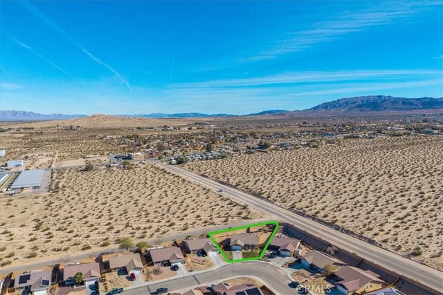 5279 Verenda Avenue, 29 Palms, CA 92277