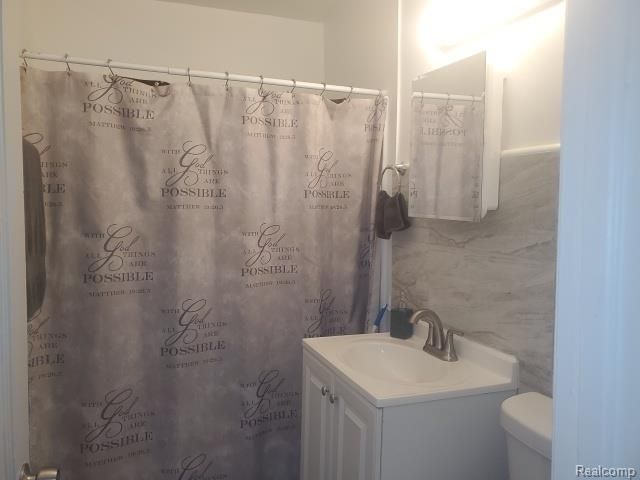 2036 Ford Boulevard, Lincoln Park, MI 48146