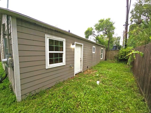 11435 Raincove Drive B, Houston, TX 77016