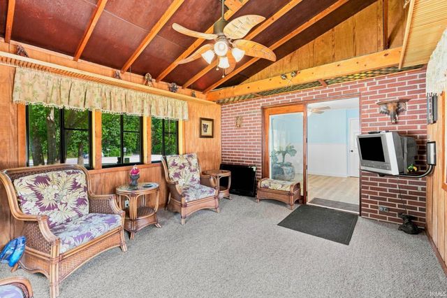 9504 Manor Woods Road, Fort Wayne, IN 46804