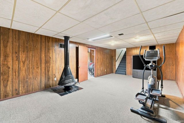 9504 Manor Woods Road, Fort Wayne, IN 46804