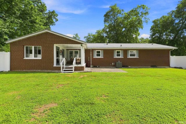 9504 Manor Woods Road, Fort Wayne, IN 46804
