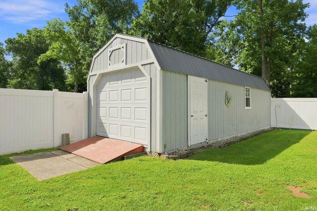 9504 Manor Woods Road, Fort Wayne, IN 46804