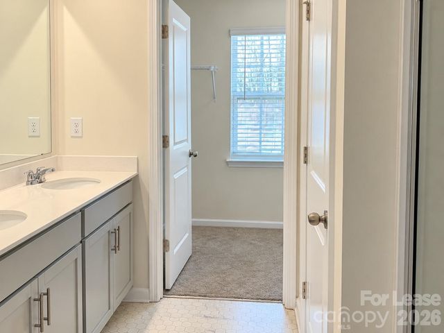 4119 Village Boulevard NW, Conover, NC 28613