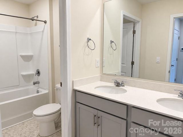 4119 Village Boulevard NW, Conover, NC 28613