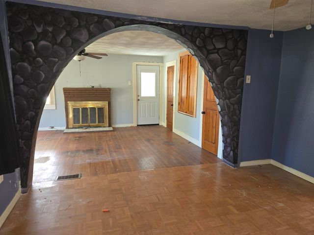 128 Goodjoin Road, Landrum, SC 29356