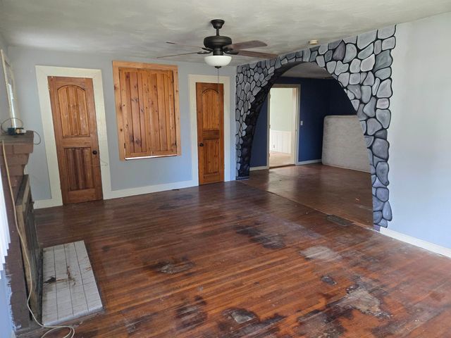 128 Goodjoin Road, Landrum, SC 29356