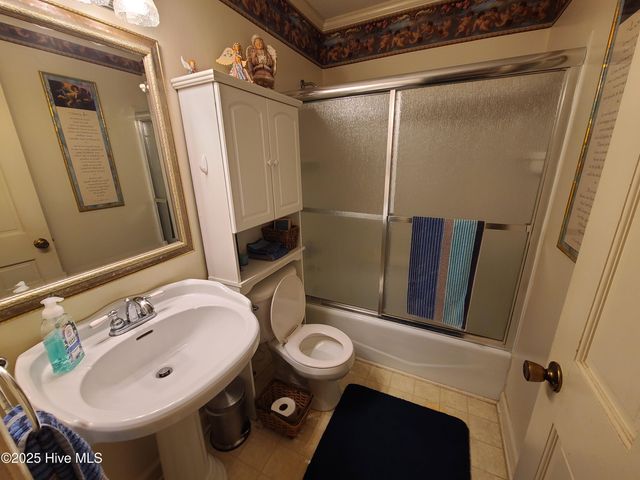 1957 Country Squire Road, Kinston, NC 28504