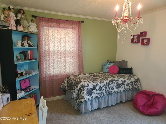 1957 Country Squire Road, Kinston, NC 28504