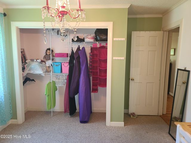 1957 Country Squire Road, Kinston, NC 28504