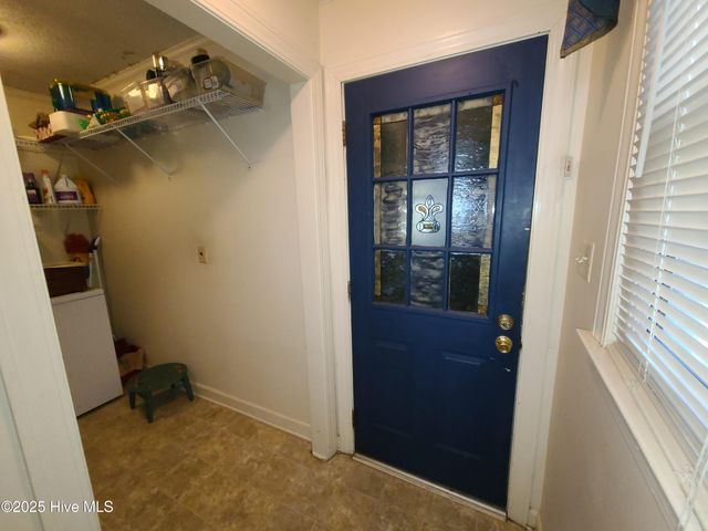 1957 Country Squire Road, Kinston, NC 28504