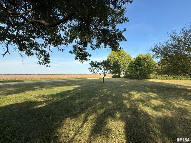 22 Knox Rd 1800 N, Galesburg, IL 61401