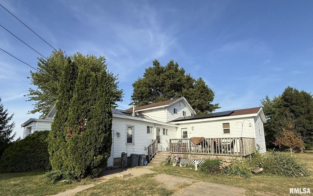 22 Knox Rd 1800 N, Galesburg, IL 61401