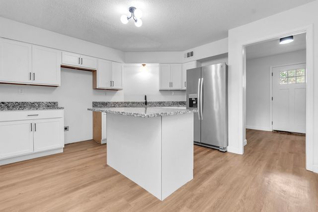 488 W REGIS PL, Memphis, TN 38018