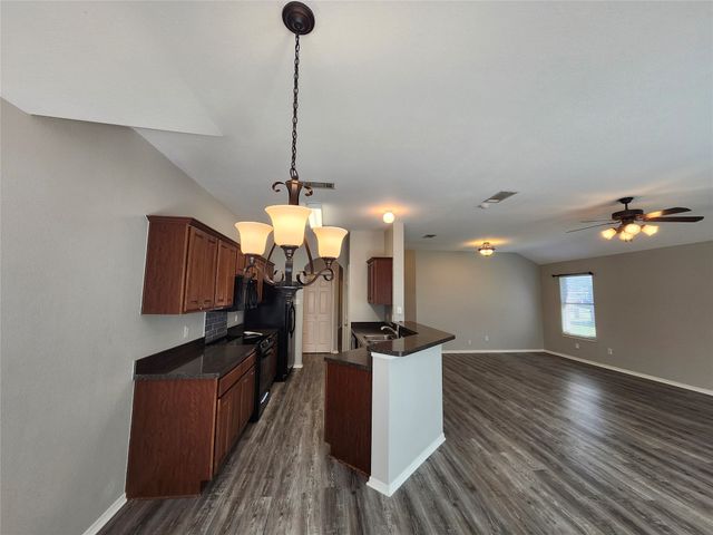 4710 Ashbury Lane, Mansfield, TX 76063