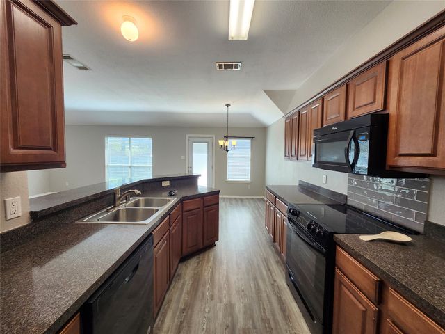 4710 Ashbury Lane, Mansfield, TX 76063