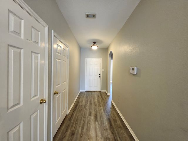 4710 Ashbury Lane, Mansfield, TX 76063