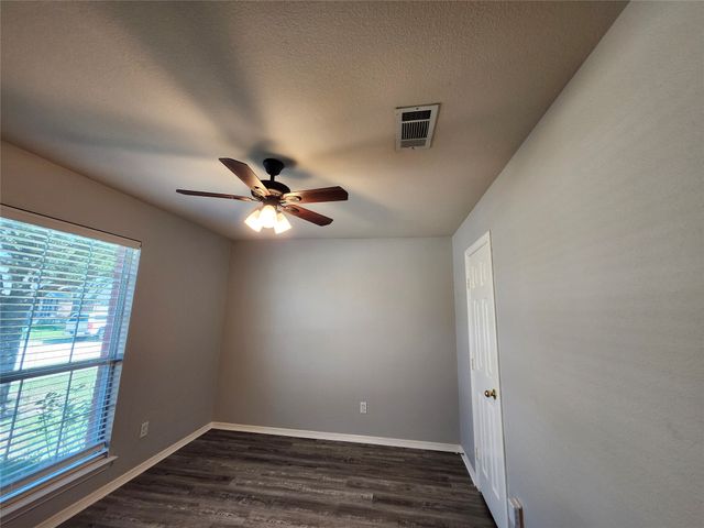 4710 Ashbury Lane, Mansfield, TX 76063